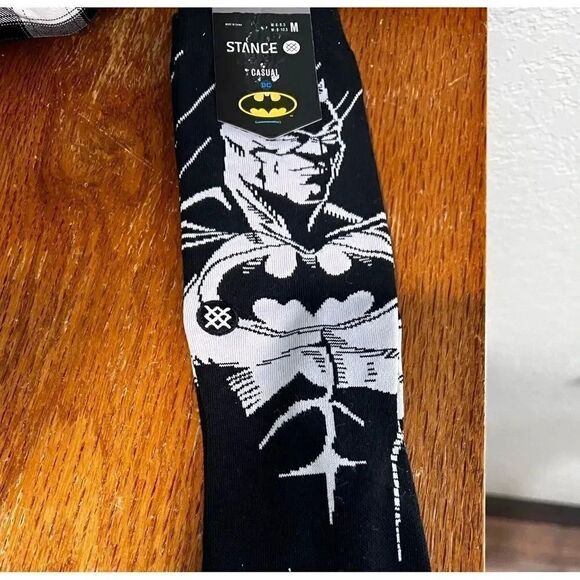 NWT Stance Casual BatmanĀ INFIKNIT Socks Size Menās ~ 6-8.5:āWomenās 8-10.5ā#25 - Picture 2 of 5